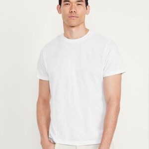 (1) NWT Mens L Old Navy Solid Classic White Crew-Neck T-Shirt